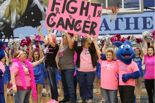 Roo Nation Honors the Pink Ladies