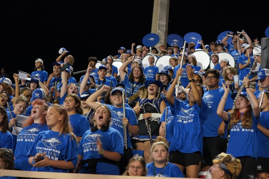 Roo Fightin' Band cheers for our Kangaroos